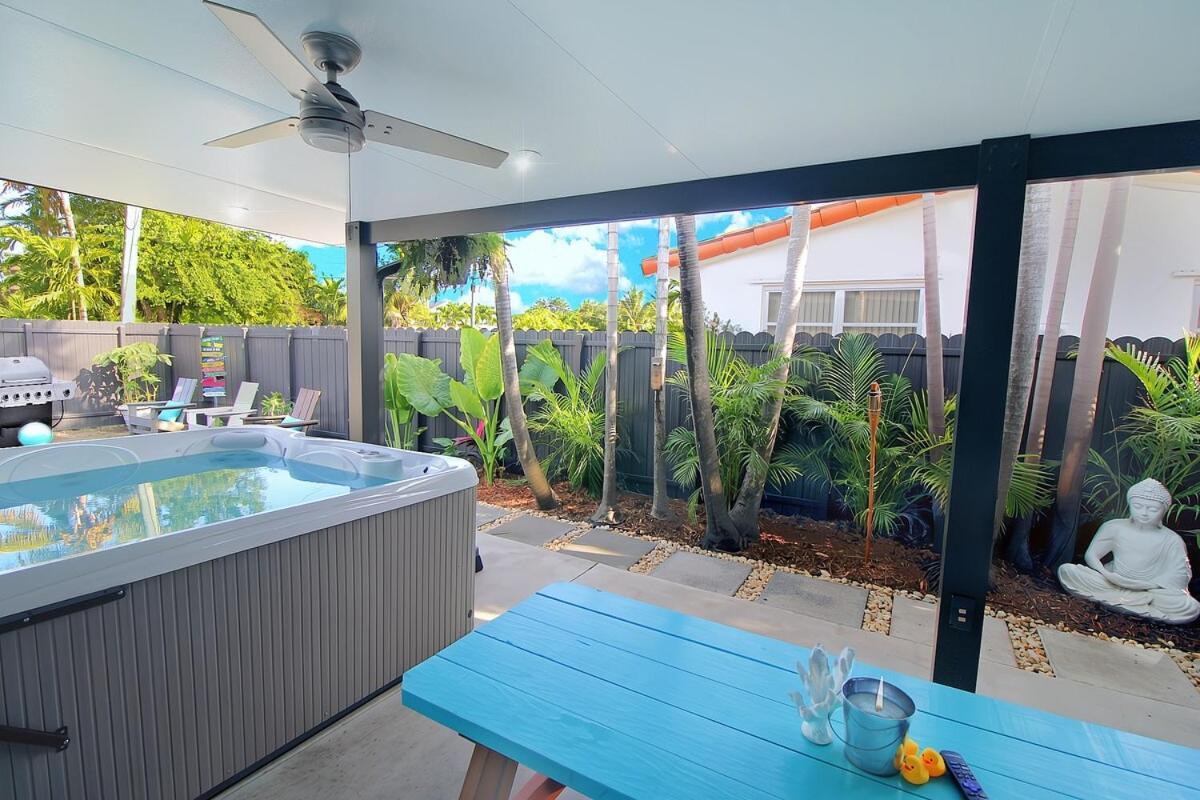 Ferienhaus King Bed & Hot Tub, A Casita For Families & Pets